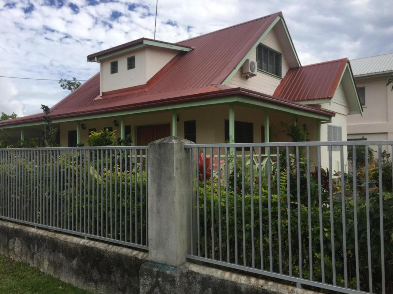 Malau Lodge Nuku'alofa Exterior foto